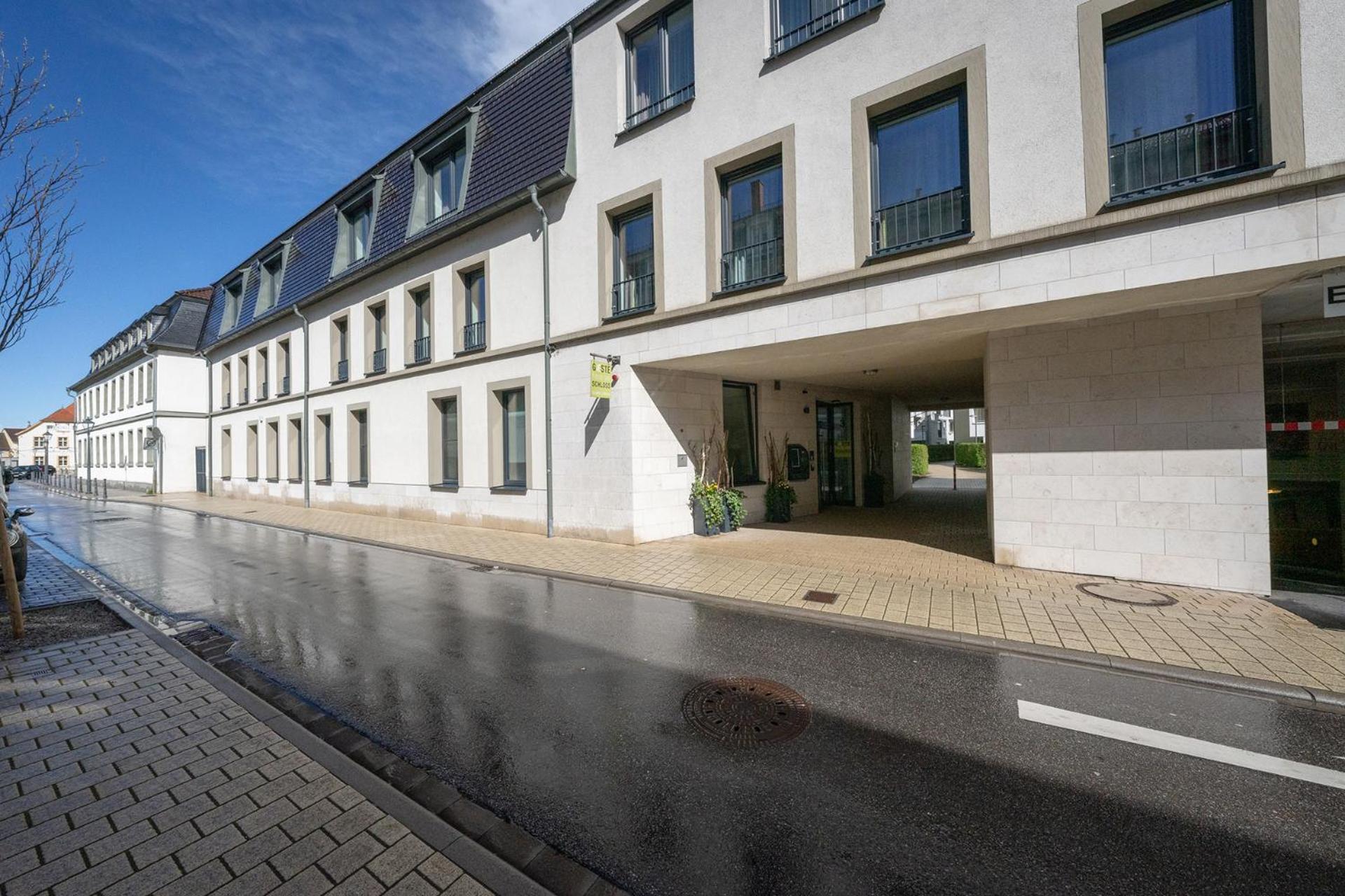 Gaestehaus Am Schloss Шветцинген Экстерьер фото